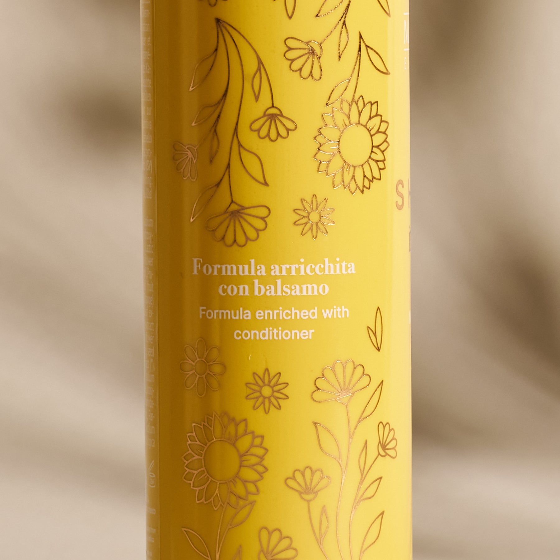 maternatura-shampoo-capelli-secchi-alla-camomilla-curly-girl-approved image 3