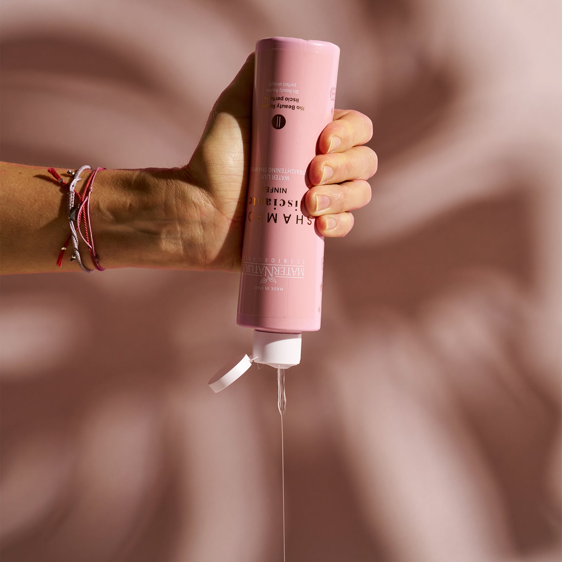 maternatura-shampoo-setificante-capelli-lisci-alla-ninfea-curly-girl-approved image 4