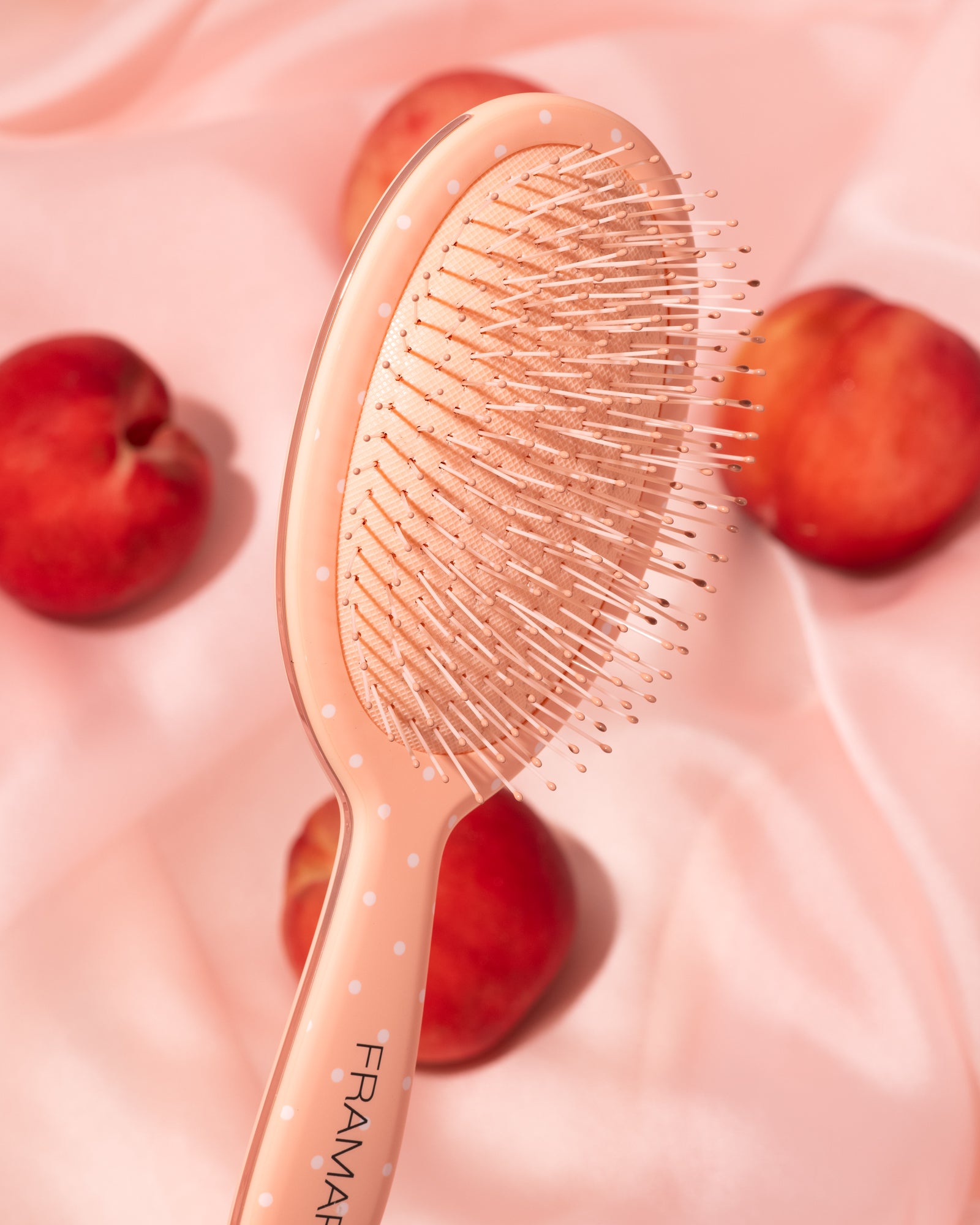 framar-peach-please-dottie-spazzola-districante-a-pois-pesca image 6