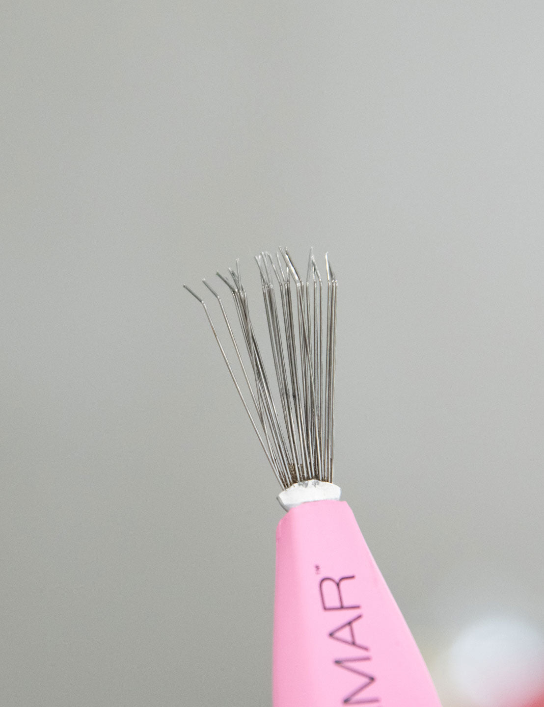 framar-brush-cleaner-pink-strumento-pulizia-spazzole-a-doppia-azione image 6