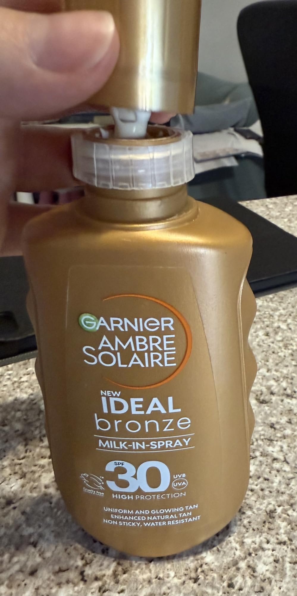 Abbronzatura dorata e protetta