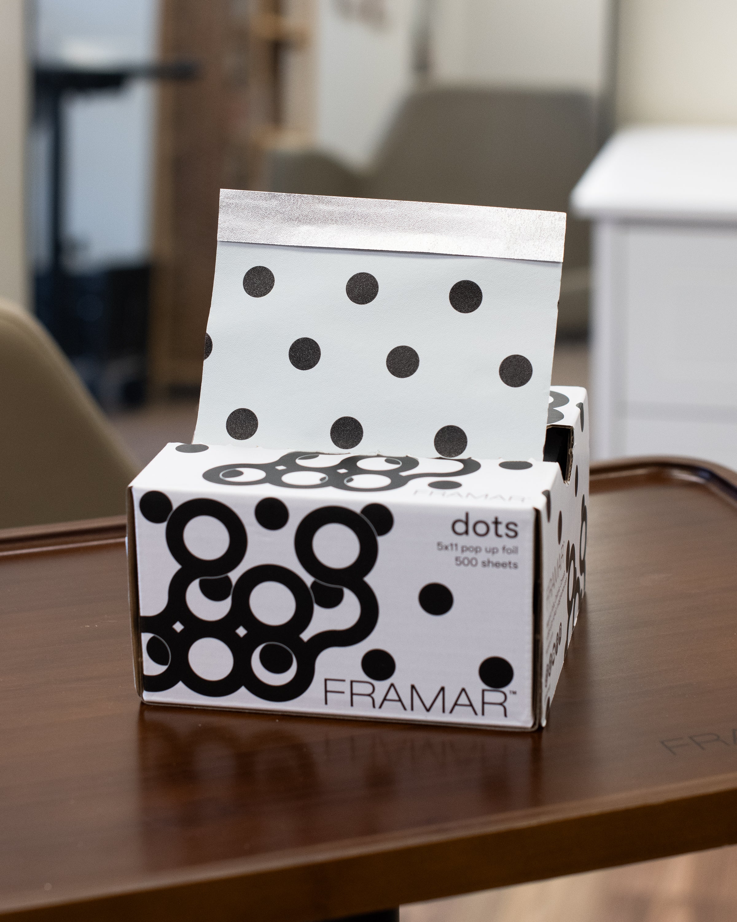 framar-5x11-pop-up-foil-black-white-dots image 3