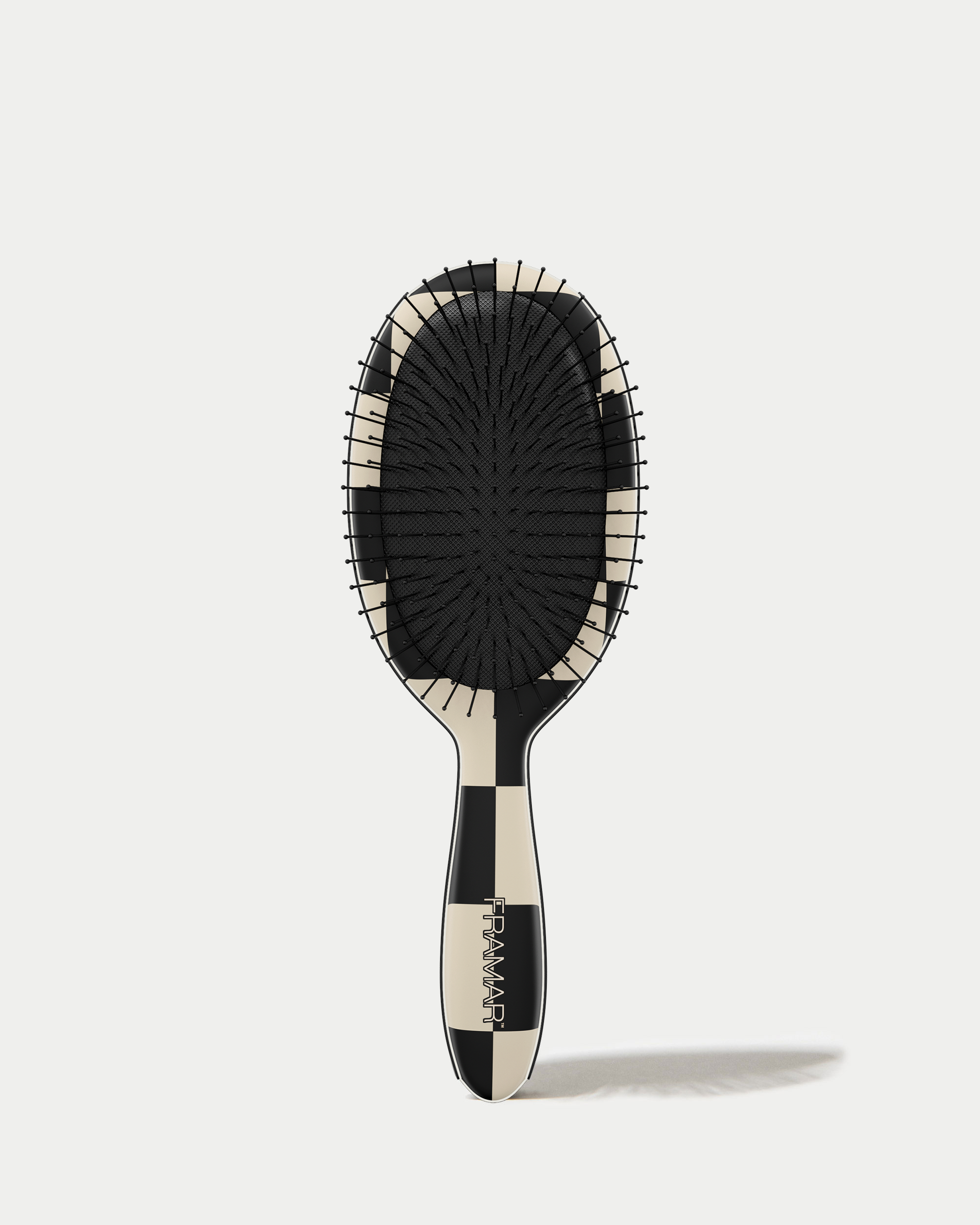 framar-checked-out-detangle-brush-districante image 1