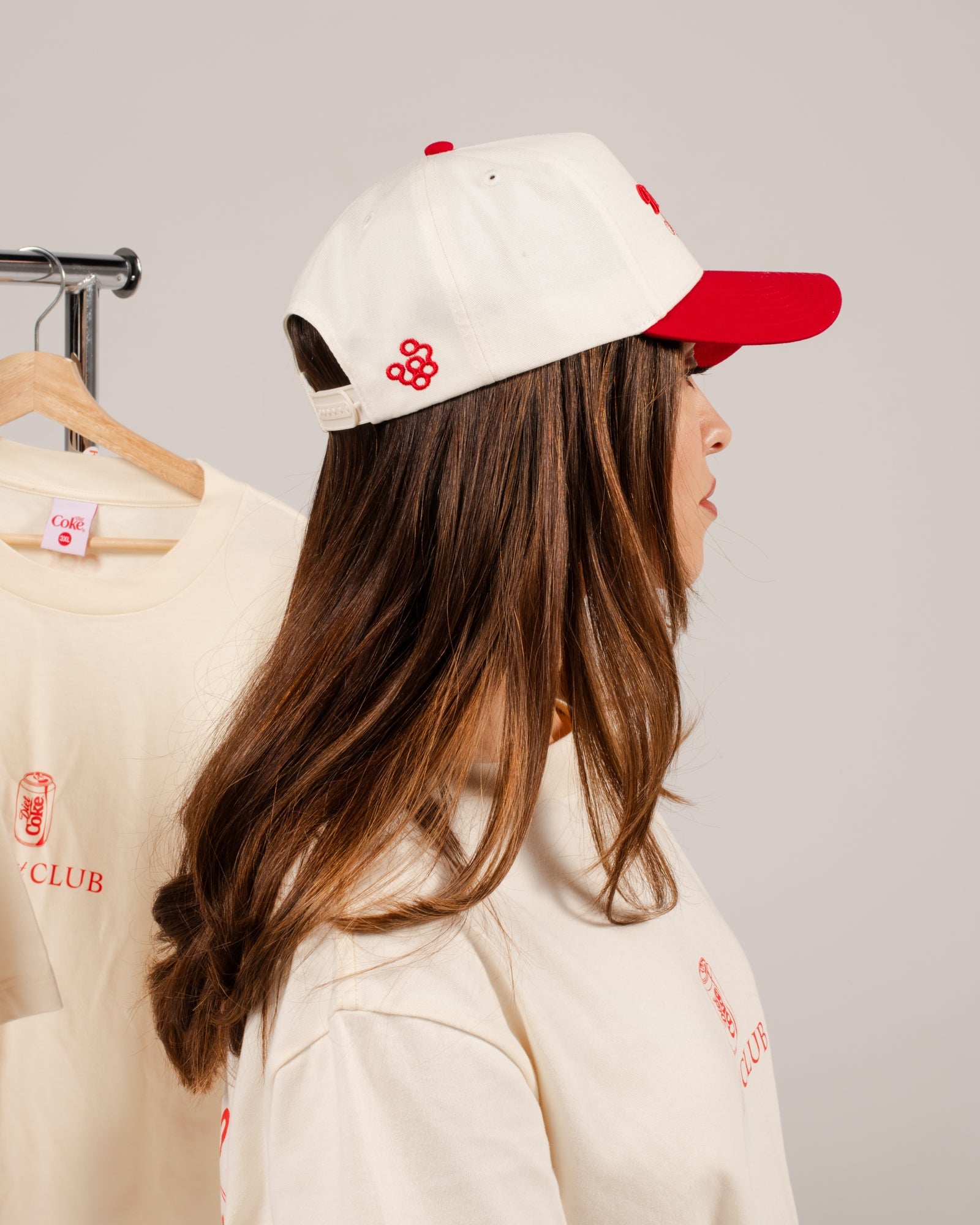 framar-diet-coke-hat-cappello-trucker-rosso-e-crema-unisex image 3