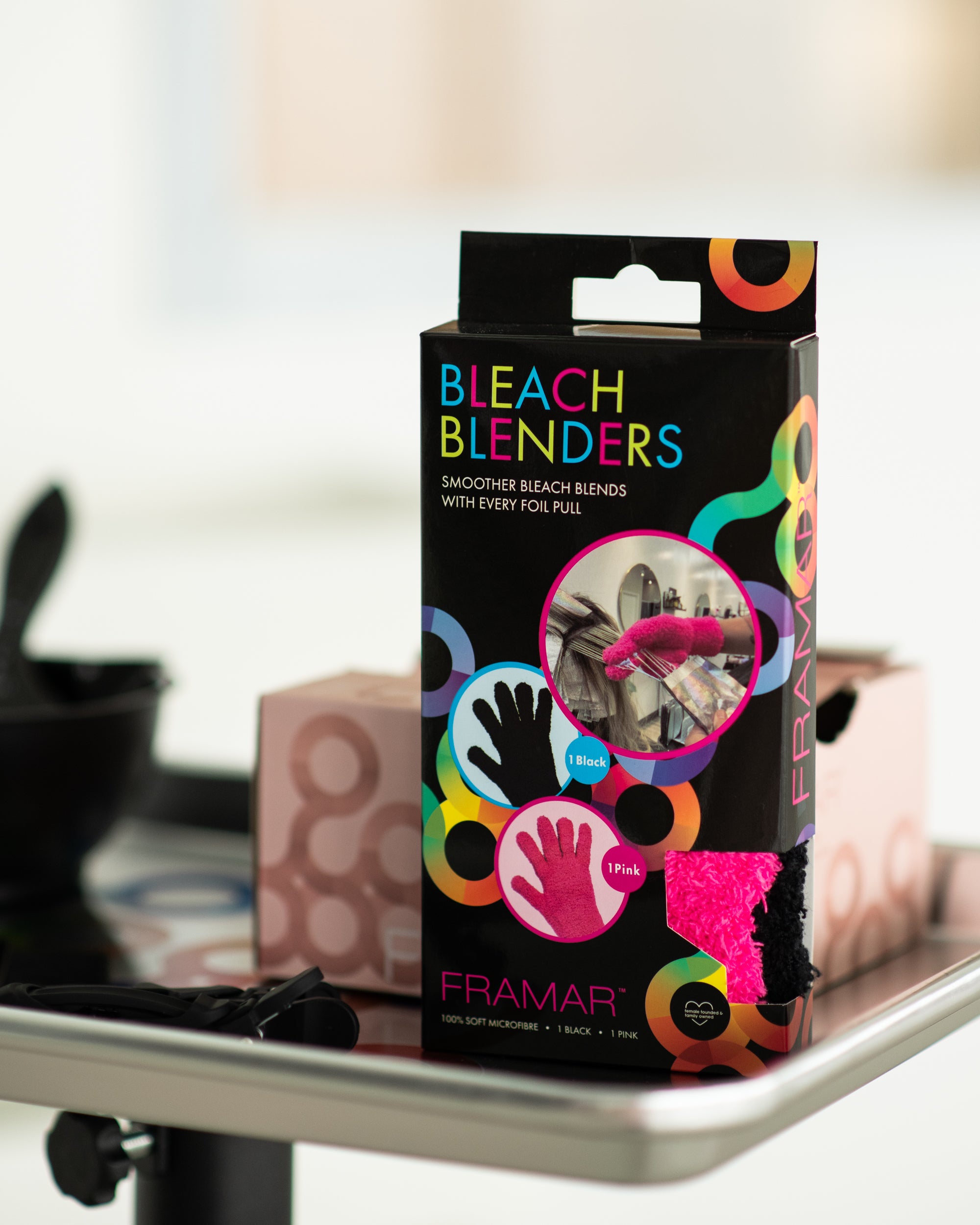 framar-bleach-blenders-guanti-spugna-confezione-da-2-nero-e-rosa image 8