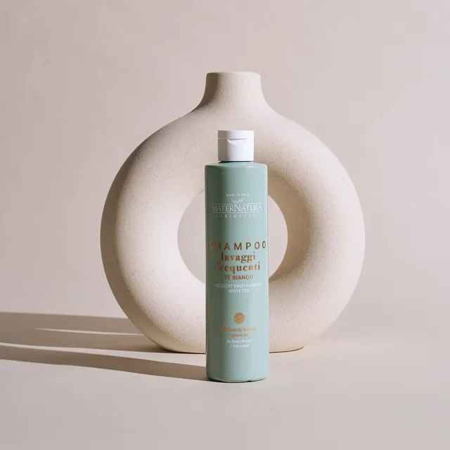 maternatura-shampoo-lavaggi-frequenti-t-bianco-per-capelli-normali image 1