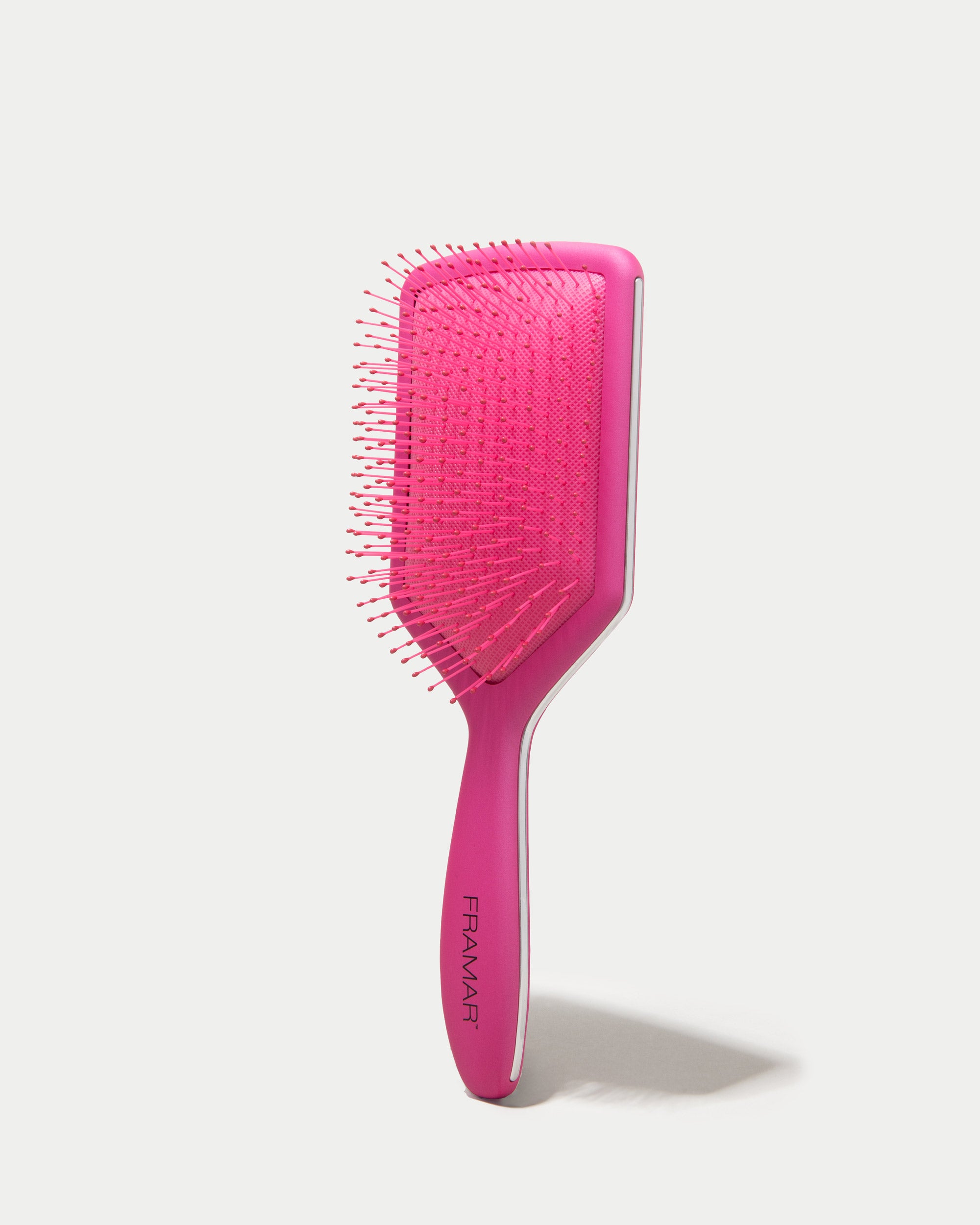 framar-pinky-swear-paddle-brush-districante-rosa-opaco image 3
