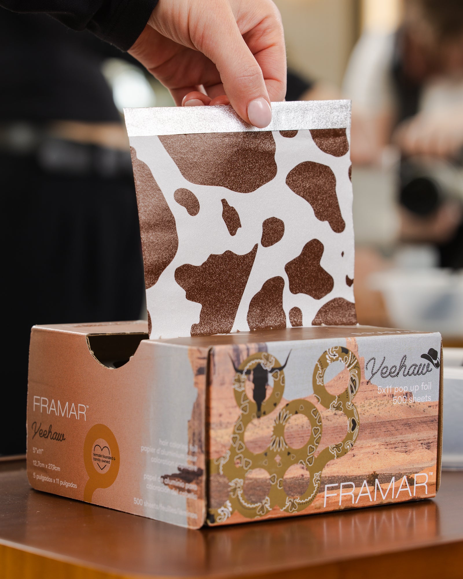 framar-yeehaw-pop-up-foil-5x11-500-fogli-prestagliati-cow-print image 4