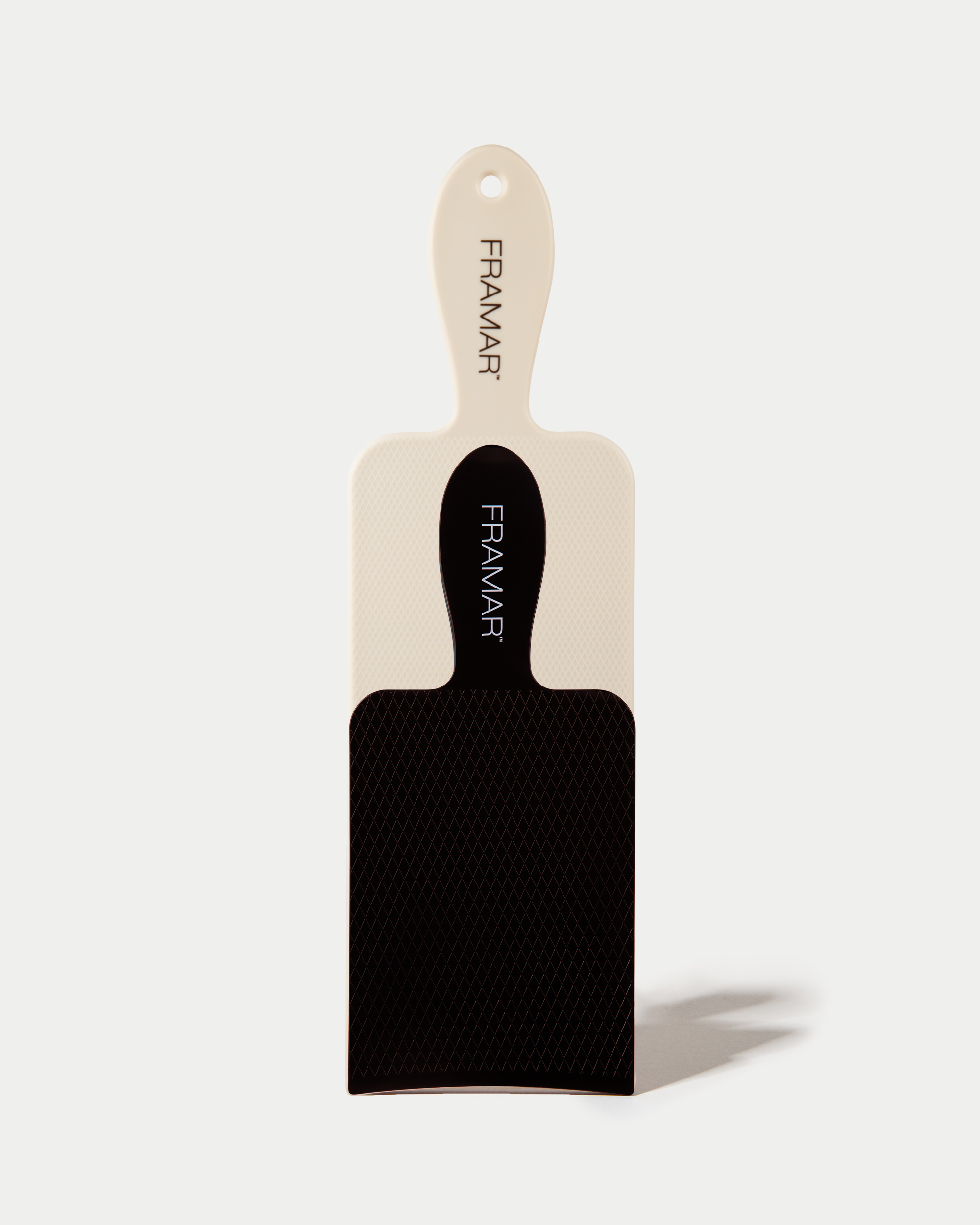 framar-black-and-cream-checked-out-paddle-pack-set-2-palette-per-meches image 2