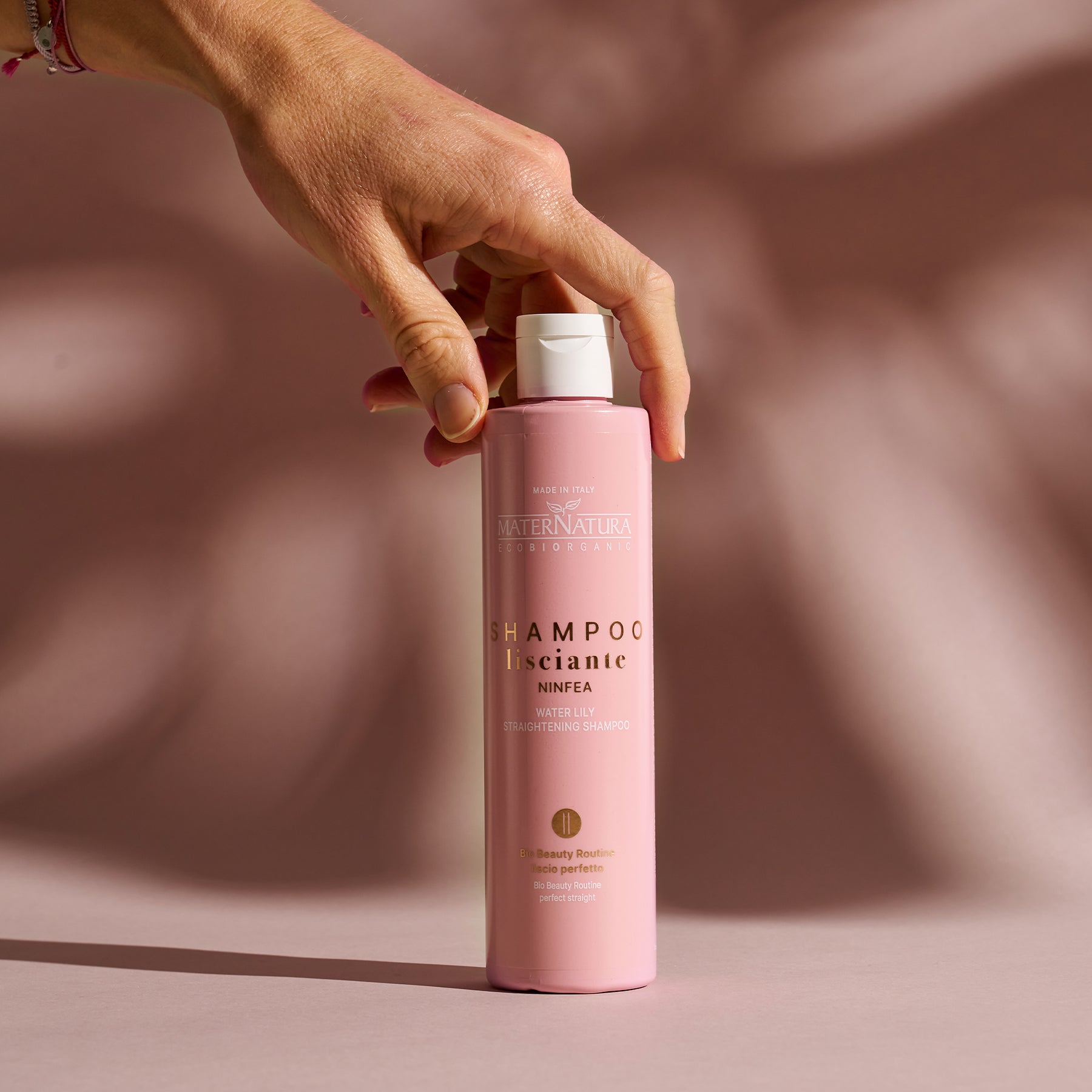 maternatura-shampoo-setificante-capelli-lisci-alla-ninfea-curly-girl-approved image 1