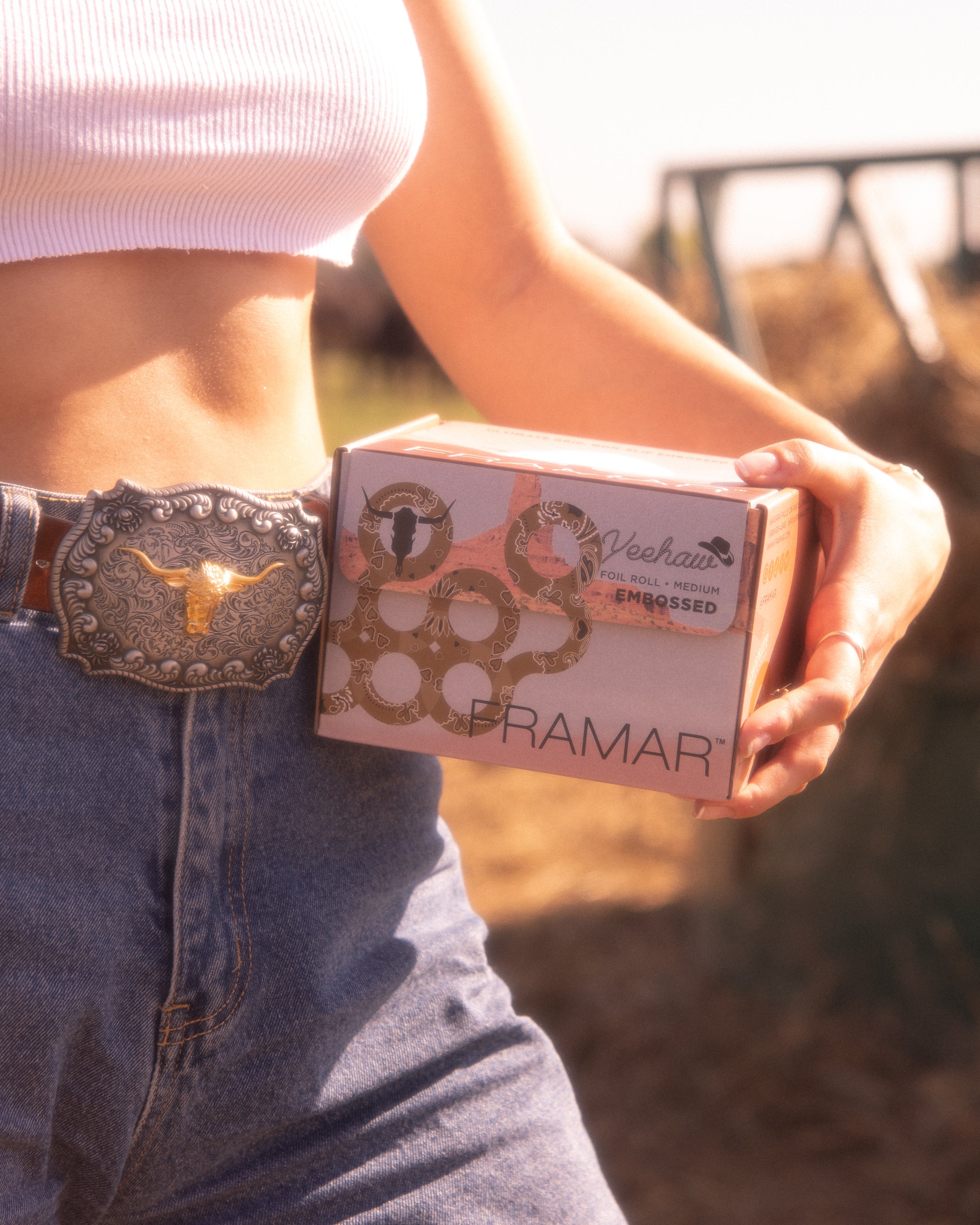 framar-yeehaw-embossed-roll-stagnola-cow-print-marrone-320-ft-a-lunghezza-libera image 6